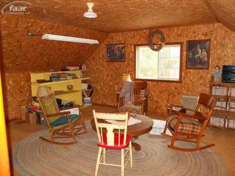 4877 North Lapeer Road Columbiaville, MI 48421 - Photo 18 of 23 20403030-17.JPG