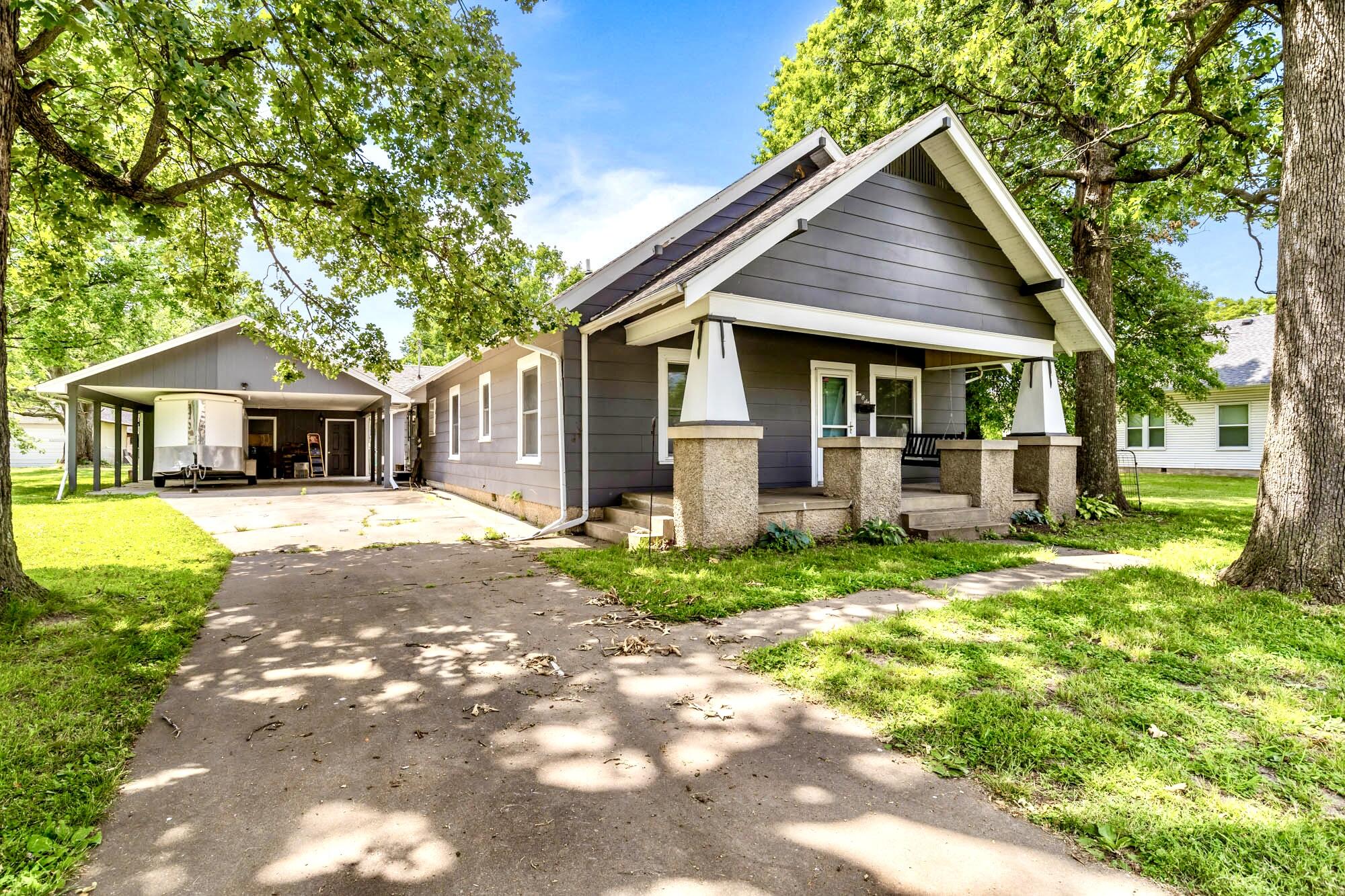 1006 9th Street Monett, MO 65708 - Photo 1 of 1 IMG_5977