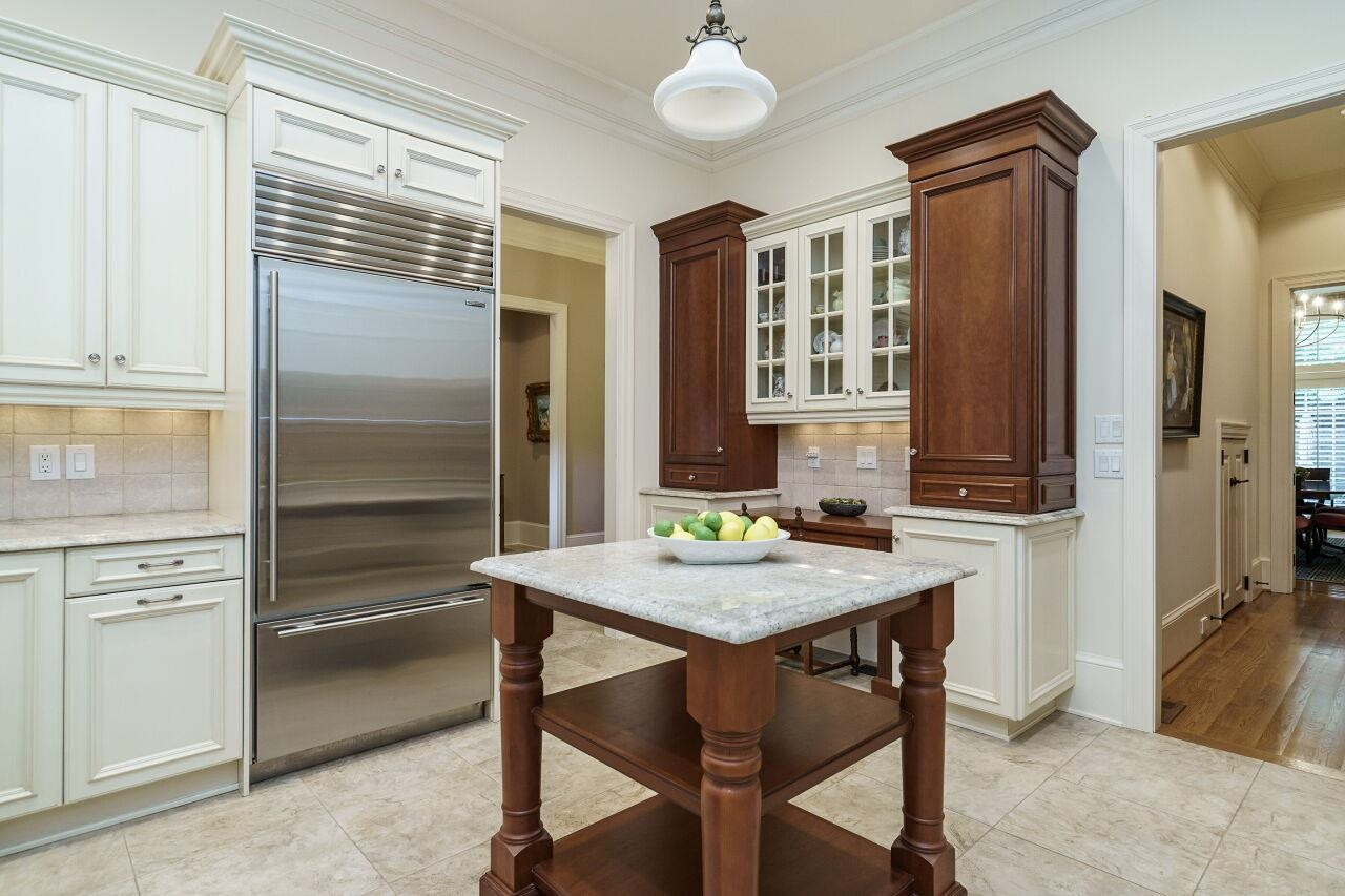 1314 Queensferry Road Cary, NC 27511 - Photo 17 of 37 Kitchen