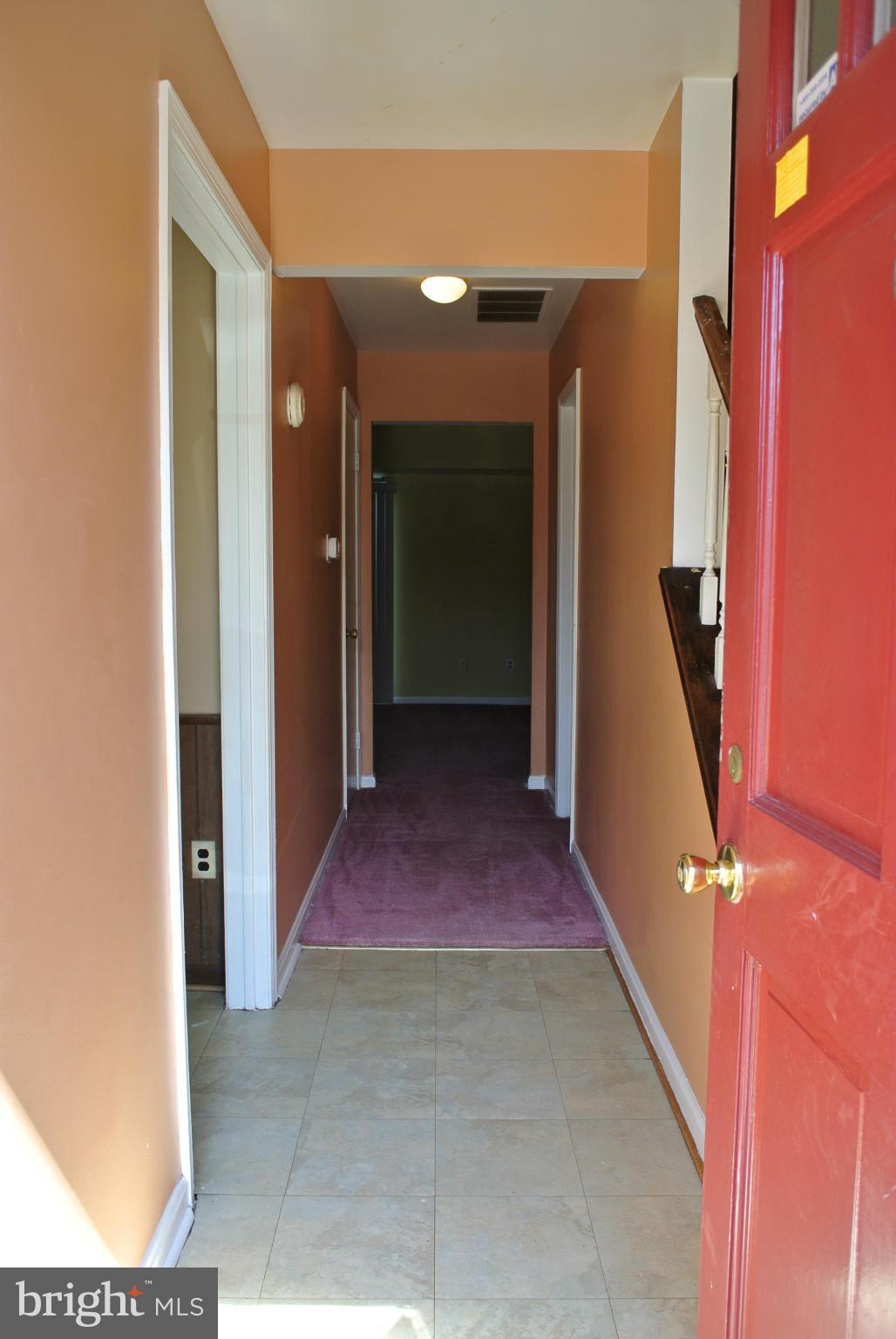 14486 Golden Oak Road Centreville, VA 20121 - Photo 3 of 15 HALLWAY