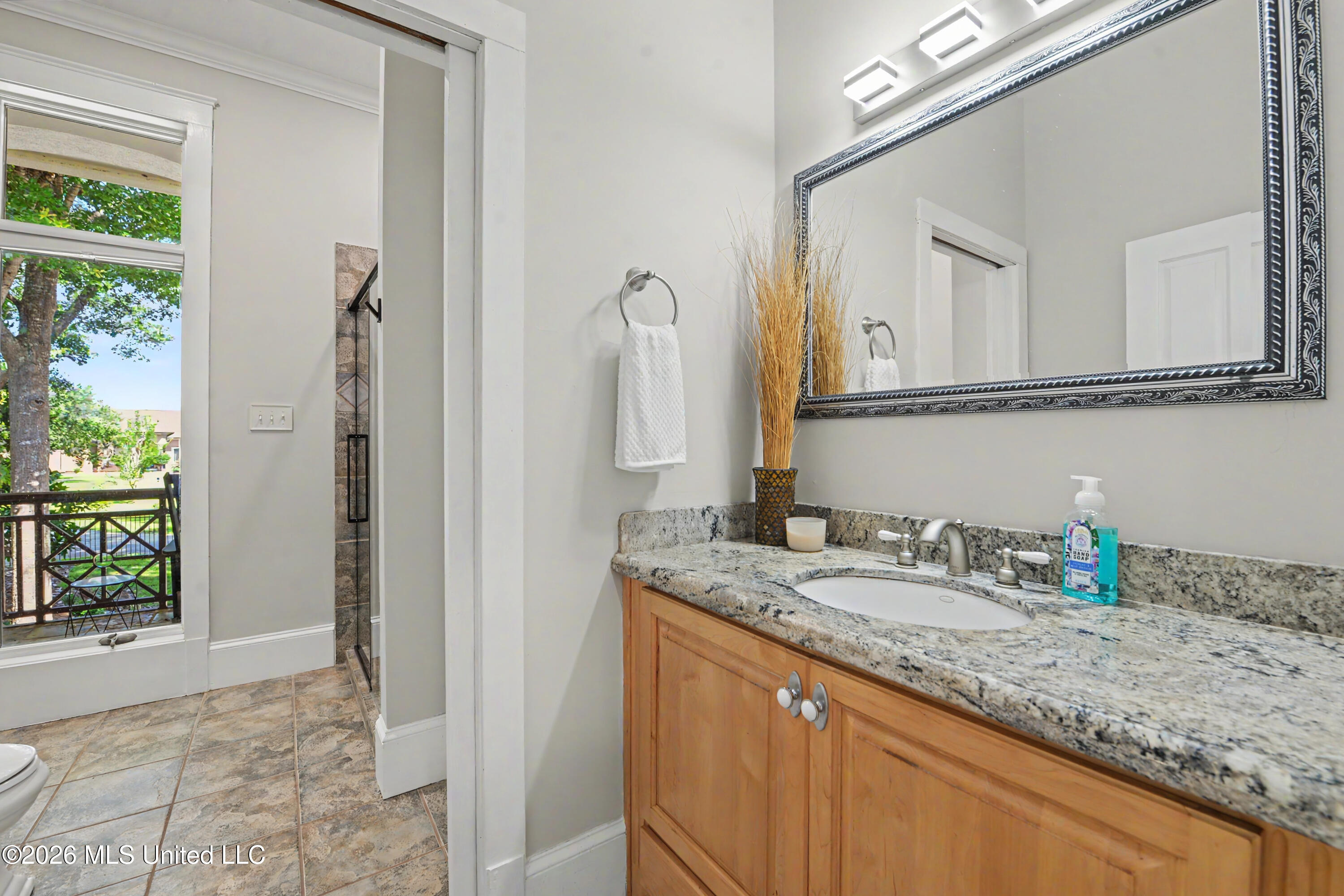 2308 Pointe Of View Ocean Springs, MS 39564 - Photo 25 of 66 025