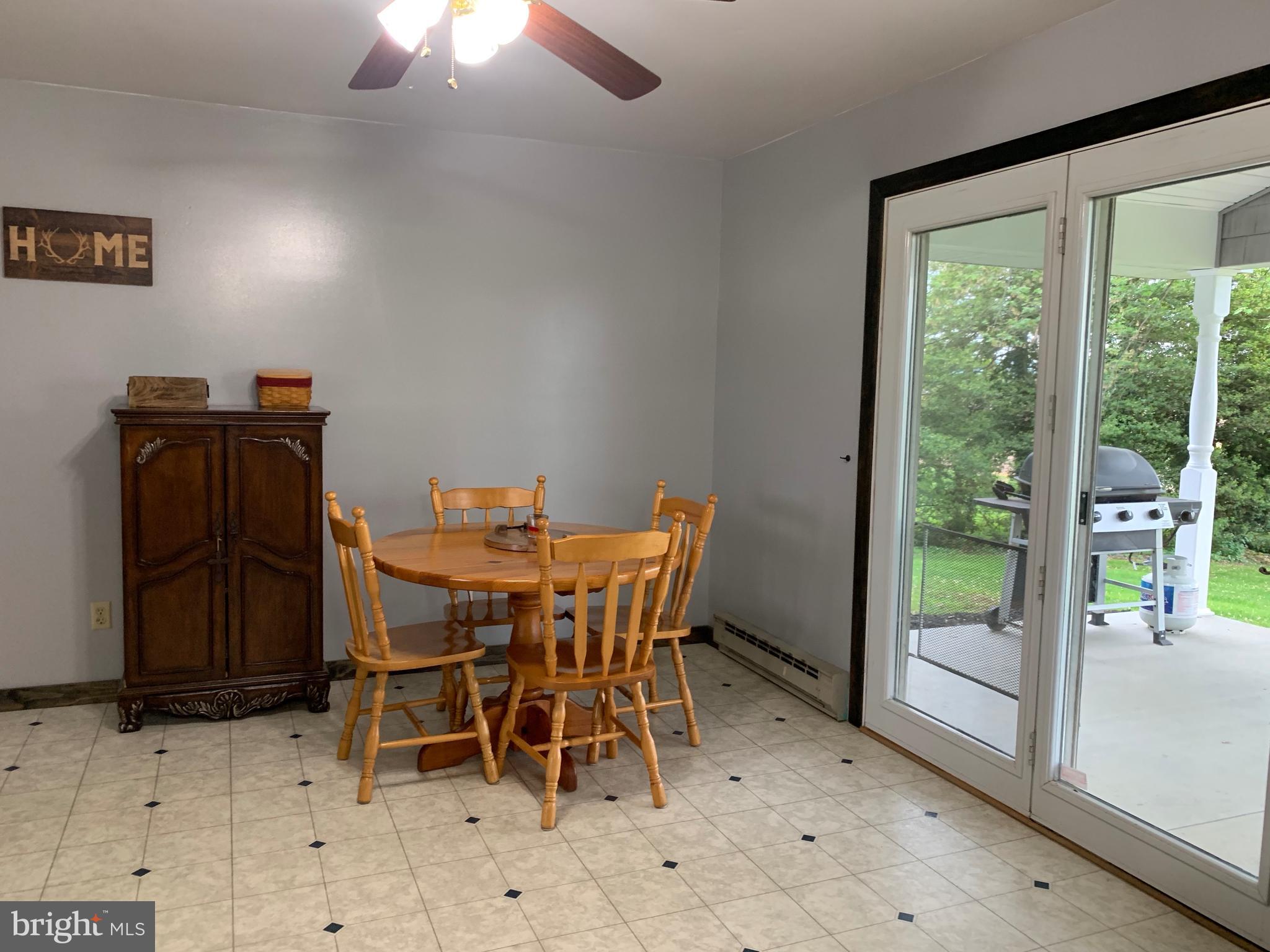 22 Golf Road Myerstown, PA 17067 - Photo 13 of 37 Dining Area