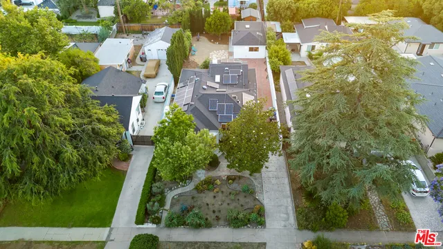 $1,495,000 | 1779 North Harding Avenue, Altadena, CA 91001