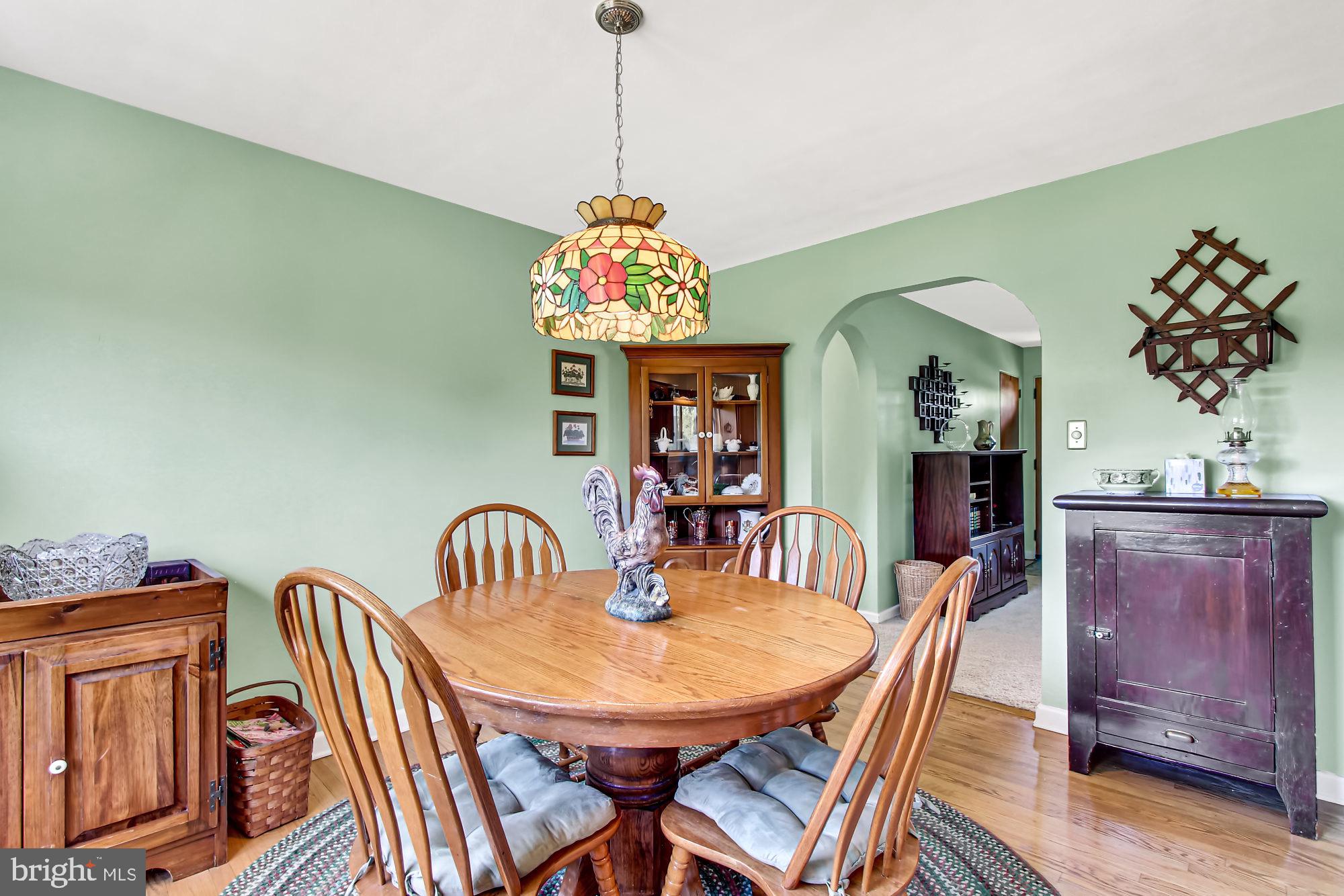 561 Locust Grove Road York, PA 17402 - Photo 11 of 25 Gallery Image 11