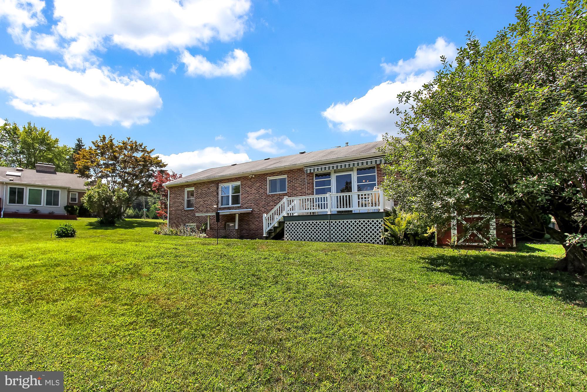 561 Locust Grove Road York, PA 17402 - Photo 23 of 25 Gallery Image 23