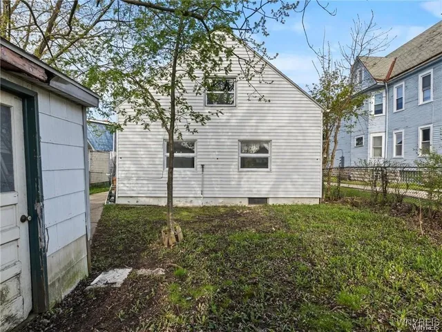 $1,400 | 15 Haller Avenue, Unit 2, Cheektowaga, NY 14211