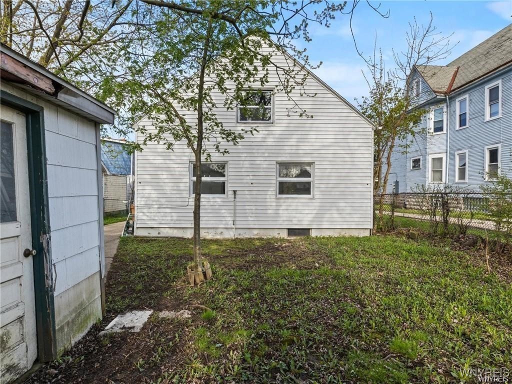 15 Haller Avenue, Unit 2 Cheektowaga, NY 14211 - Photo 3 of 13