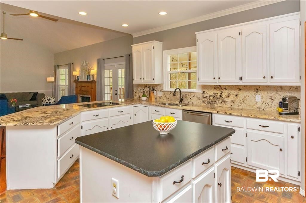 1616 Ridgeland Road West Mobile, AL 36695 - Photo 10 of 35