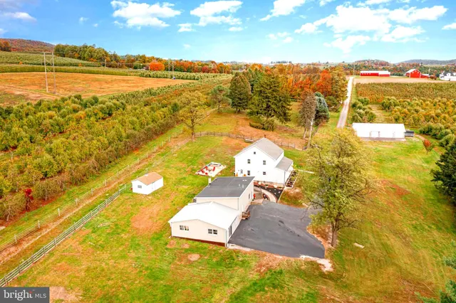 $990,000 | 502 Celebration Hill Road, Biglerville, PA 17307