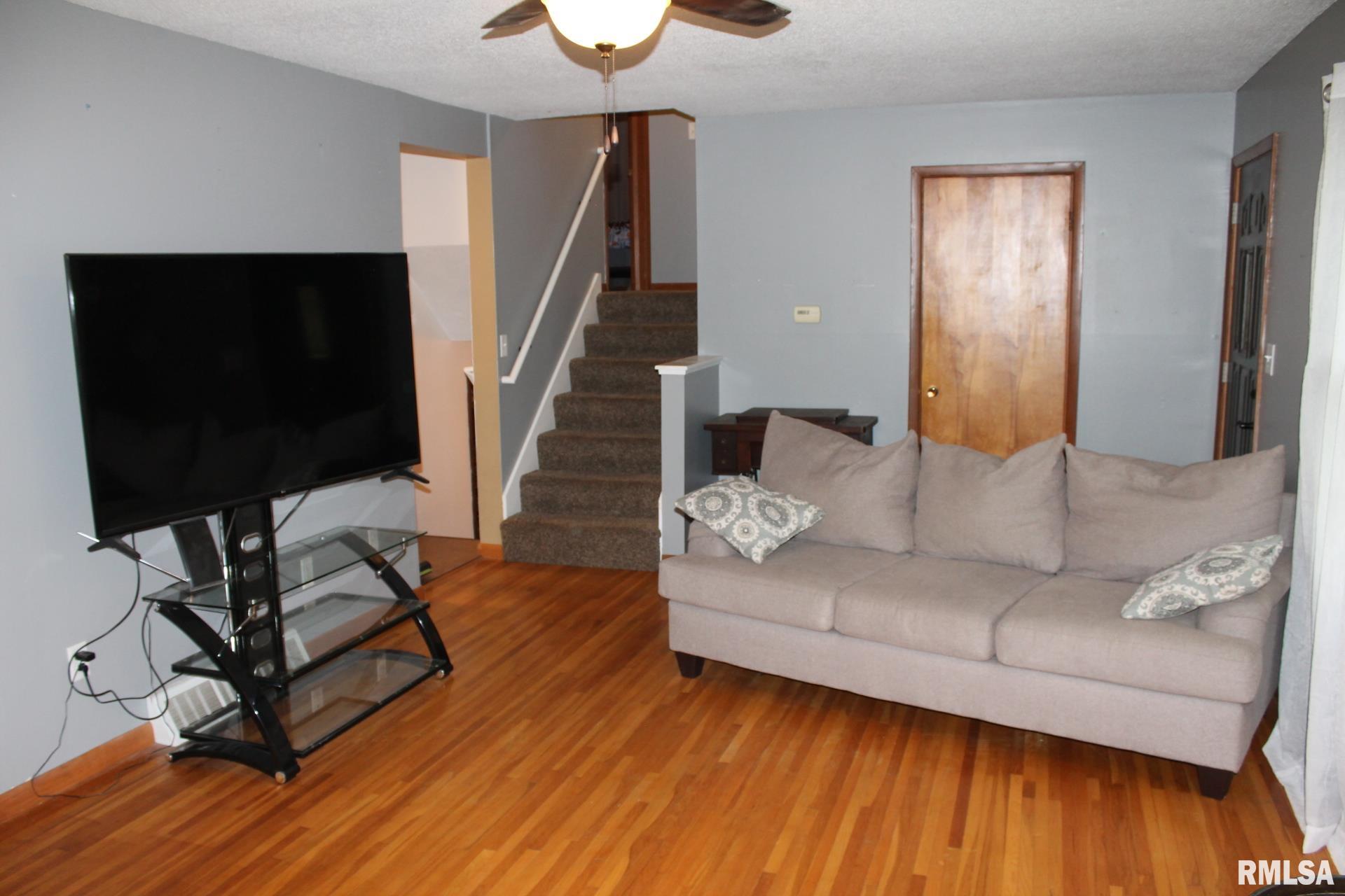 410 Elk Street Cambridge, IL 61238 - Photo 11 of 36