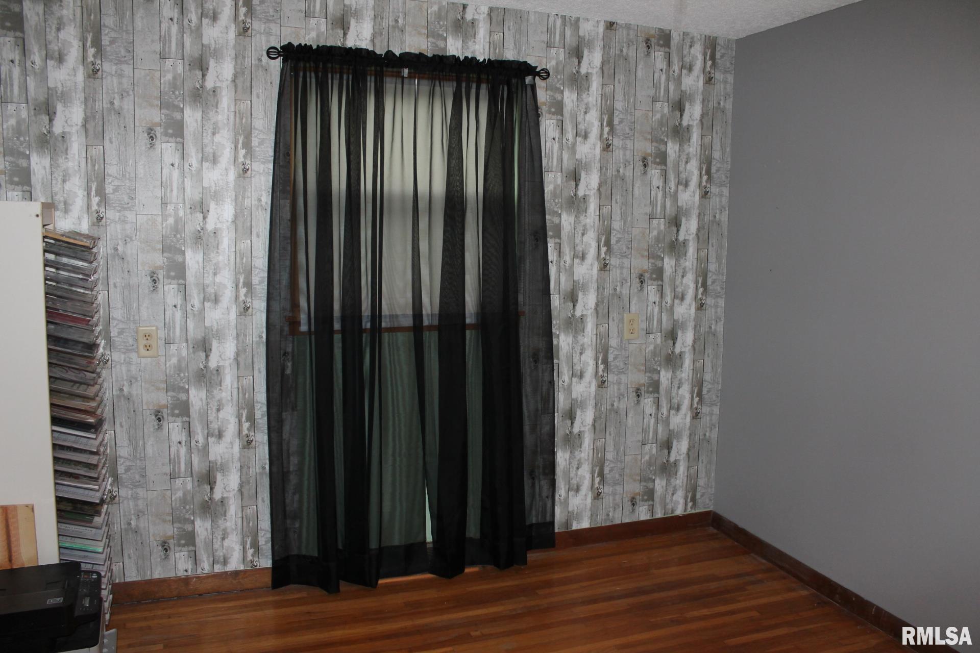 410 Elk Street Cambridge, IL 61238 - Photo 21 of 36