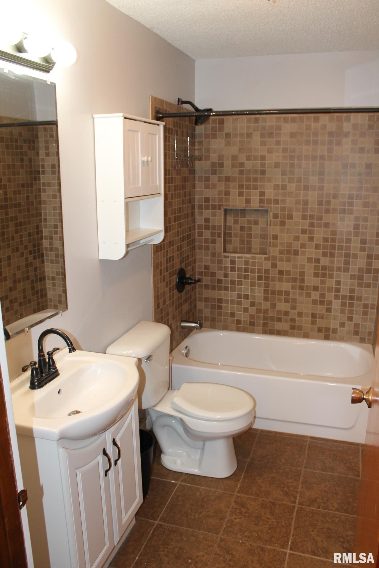 410 Elk Street Cambridge, IL 61238 - Photo 24 of 36