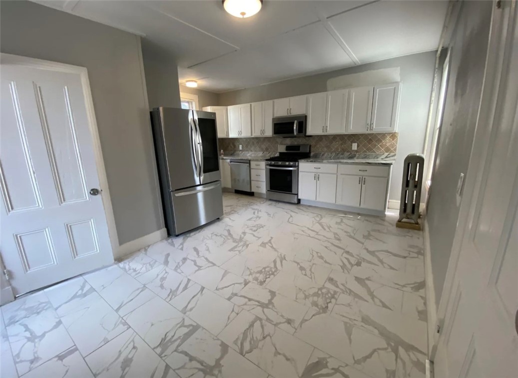 104 Sheldon Street Providence, RI 02906 - Photo 11 of 17