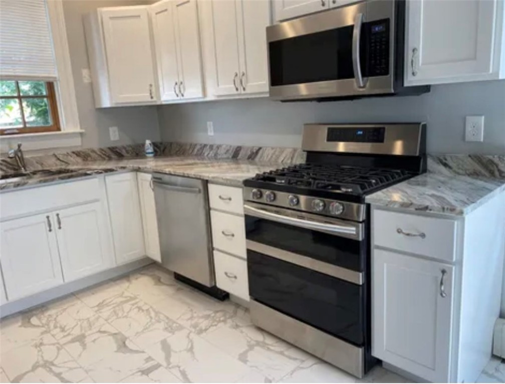 104 Sheldon Street Providence, RI 02906 - Photo 3 of 17