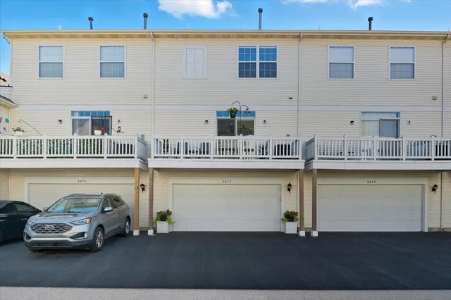a car parked in front of a building