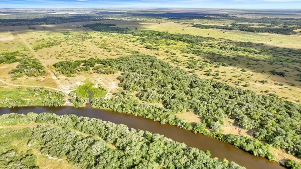 $1,975,000 | 4620 Francitas Tx 77961, Palacios, TX 77465