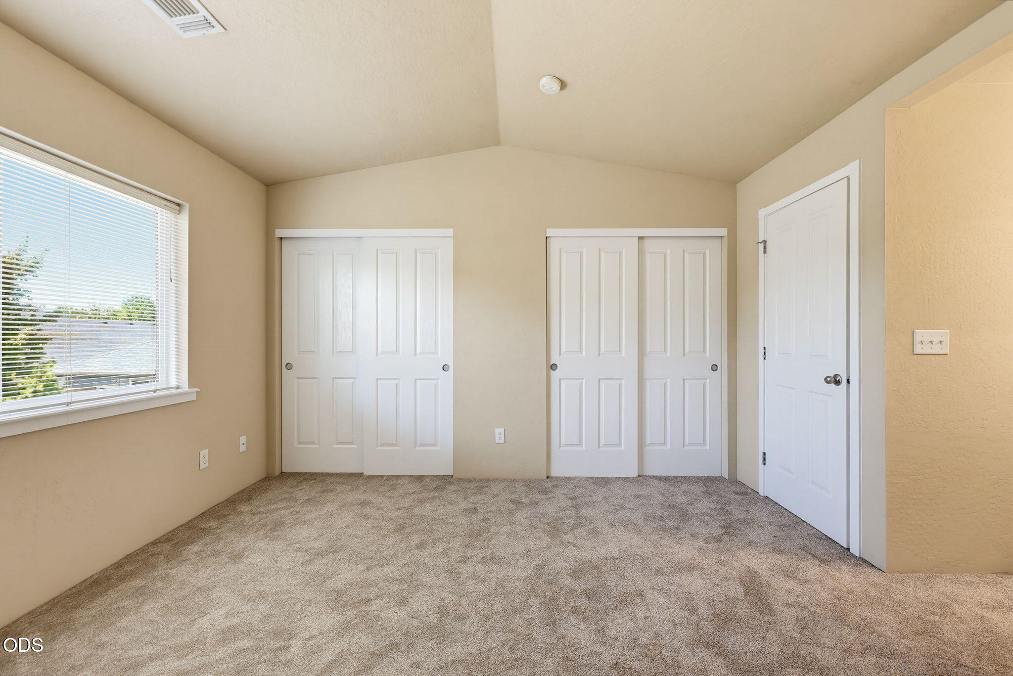 303 Live Oak Loop Central Point, OR 97502 - Photo 27 of 48 Gallery Image 27