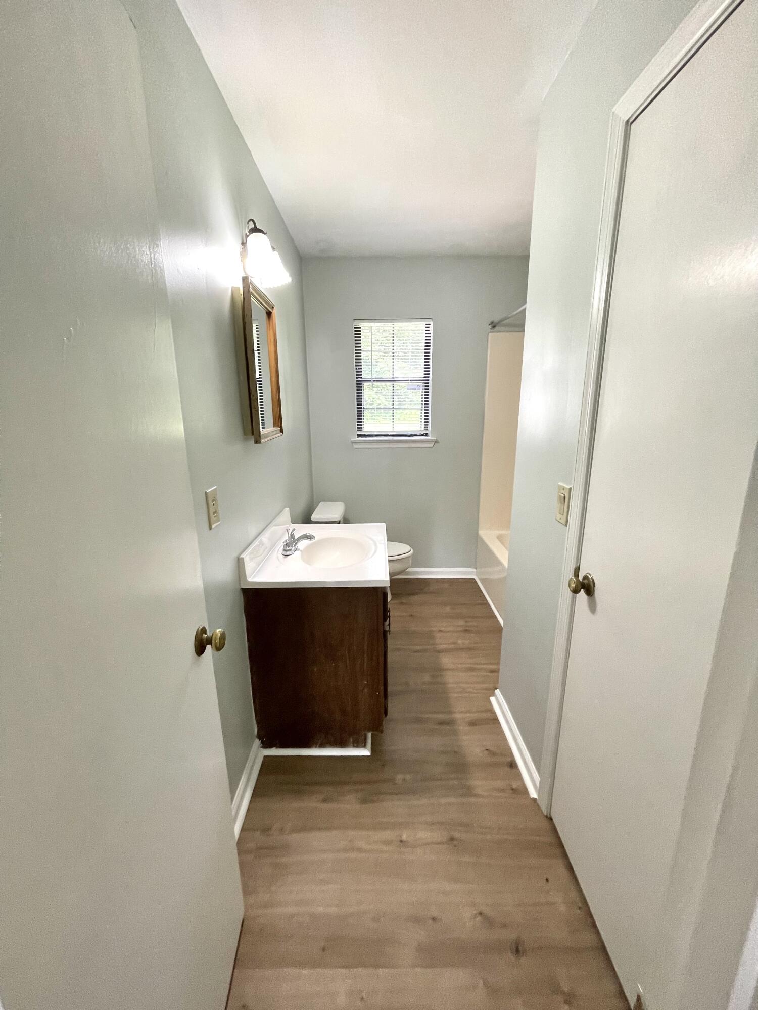 902 Peppermill Road Chattanooga, TN 37411 - Photo 9 of 19 Bathroom