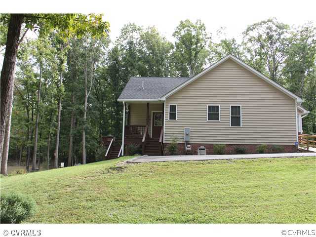 556 Green Town Road Farmville, VA 23901 - Photo 20 of 20 Other - Left Side