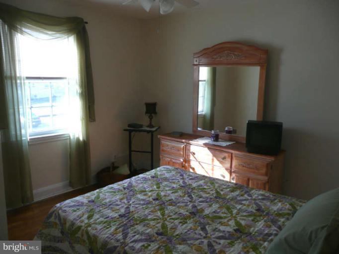 220 Cherrydell Road Baltimore, MD 21228 - Photo 13 of 15 Bedroom