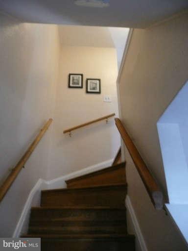 220 Cherrydell Road Baltimore, MD 21228 - Photo 9 of 15 Interior (General)