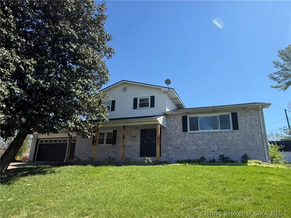 $335,000 | 1835 Greenhills Drive, Madison, IN 47250