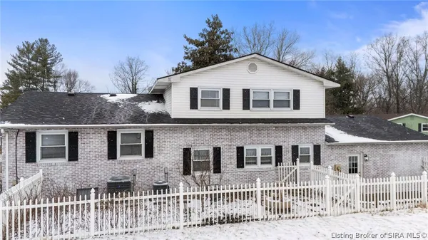 $339,900 | 1835 Greenhills Drive, Madison, IN 47250