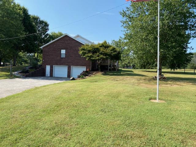 905 Hawkins Road Sweetwater, TN 37874 - Photo 4 of 36 Side entry Garage