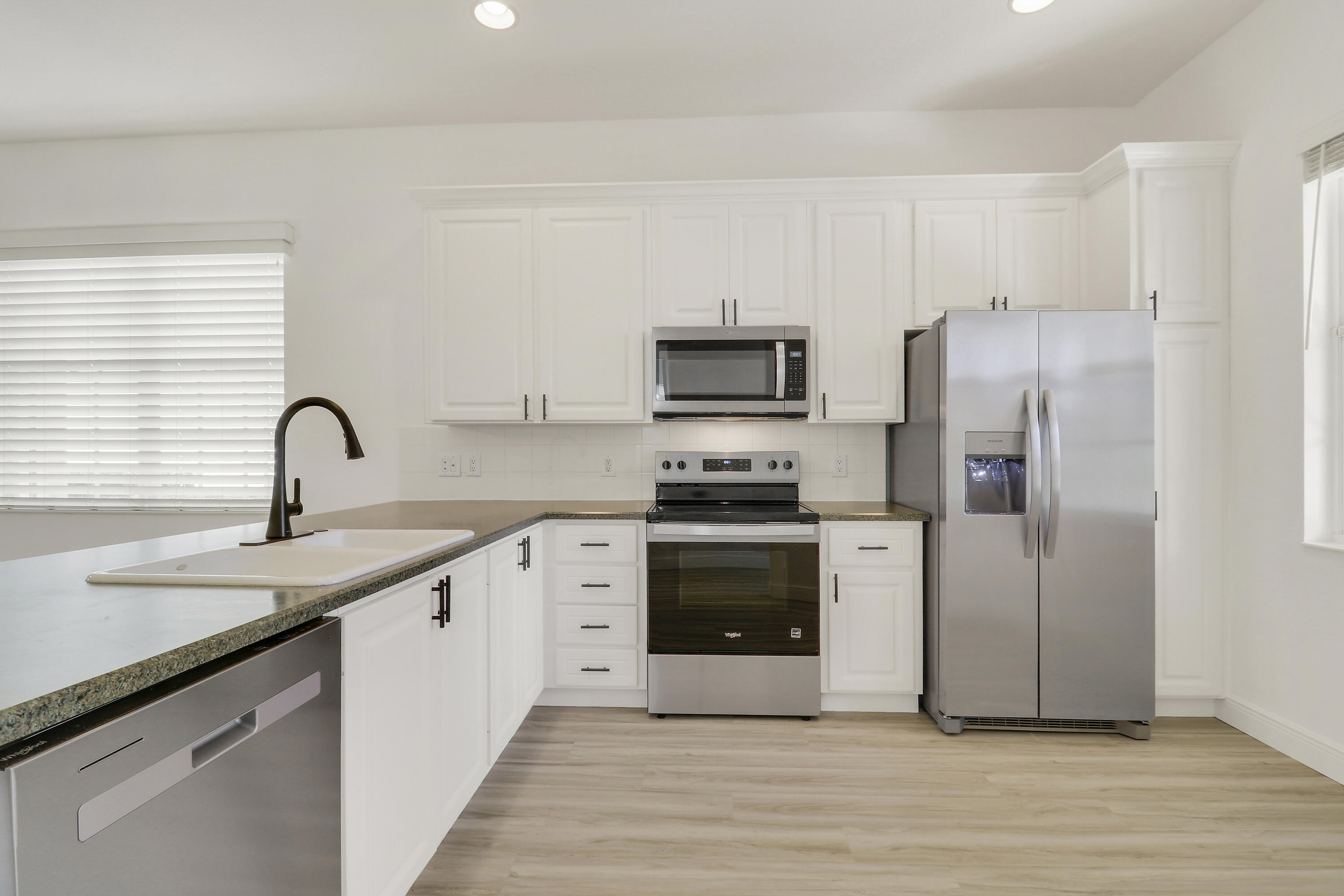 229 Sugar Apple Way Jupiter, FL 33458 - Photo 13 of 46 NEW Stainless Steel Appliances