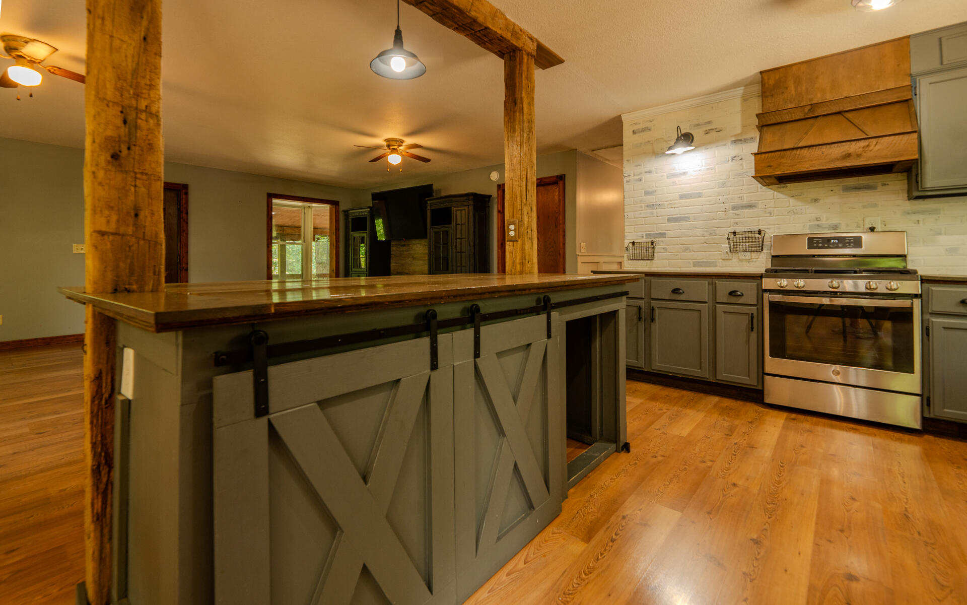 2665 22 Mile Road Barryton, MI 49305 - Photo 14 of 59 Island Kitchen