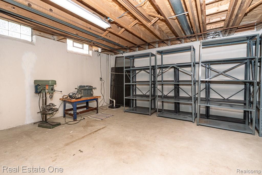 1020 Hidden Lane Rochester, MI 48309 - Photo 40 of 50
