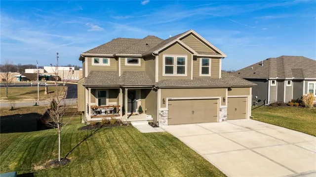 $500,000 | 3528 Northeast 91st Terrace, Kansas City, MO 64156