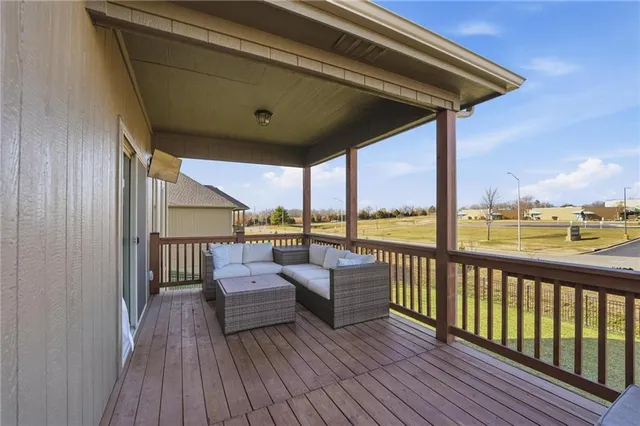 $500,000 | 3528 Northeast 91st Terrace, Kansas City, MO 64156