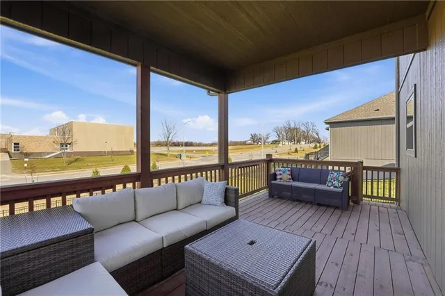 $500,000 | 3528 Northeast 91st Terrace, Kansas City, MO 64156