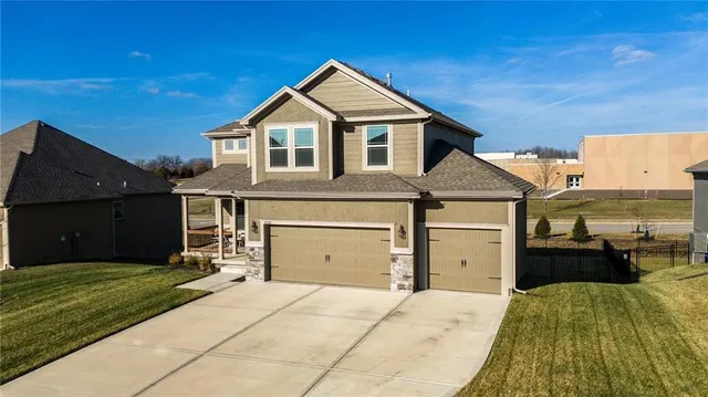$500,000 | 3528 Northeast 91st Terrace, Kansas City, MO 64156