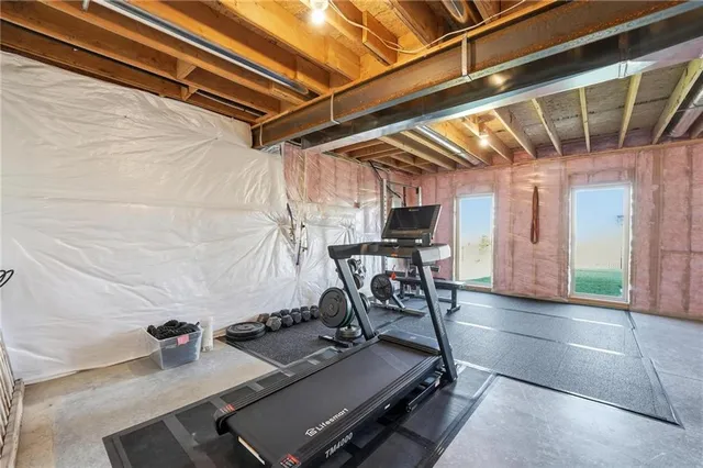 $500,000 | 3528 Northeast 91st Terrace, Kansas City, MO 64156