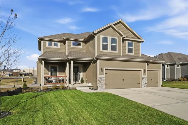 $500,000 | 3528 Northeast 91st Terrace, Kansas City, MO 64156