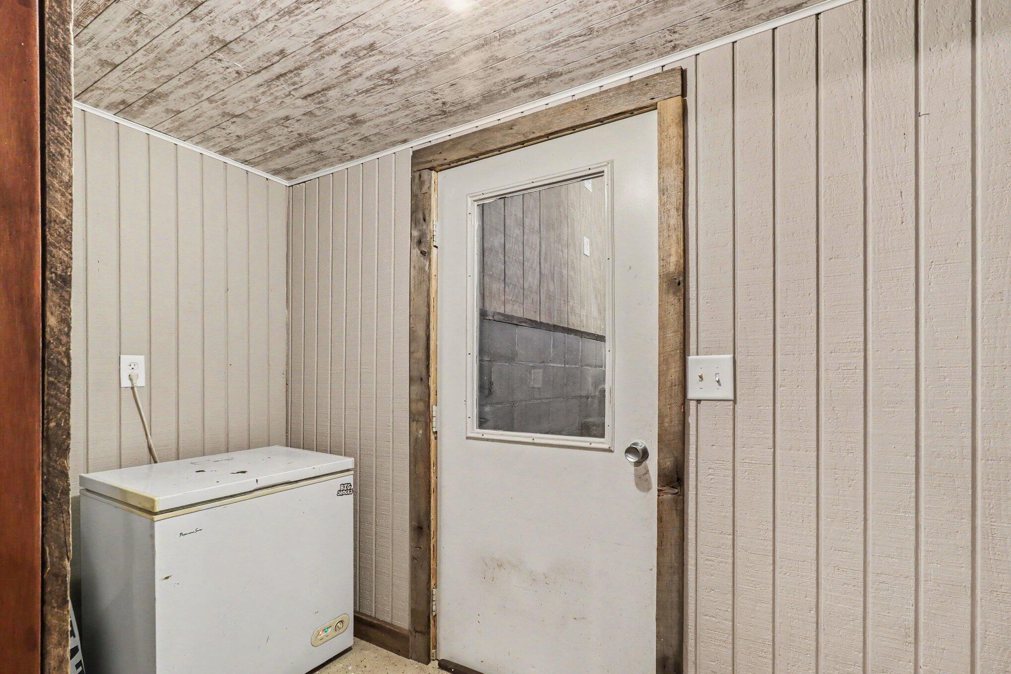 21082 Elm Street Reed City, MI 49677 - Photo 19 of 26 019_file_2134