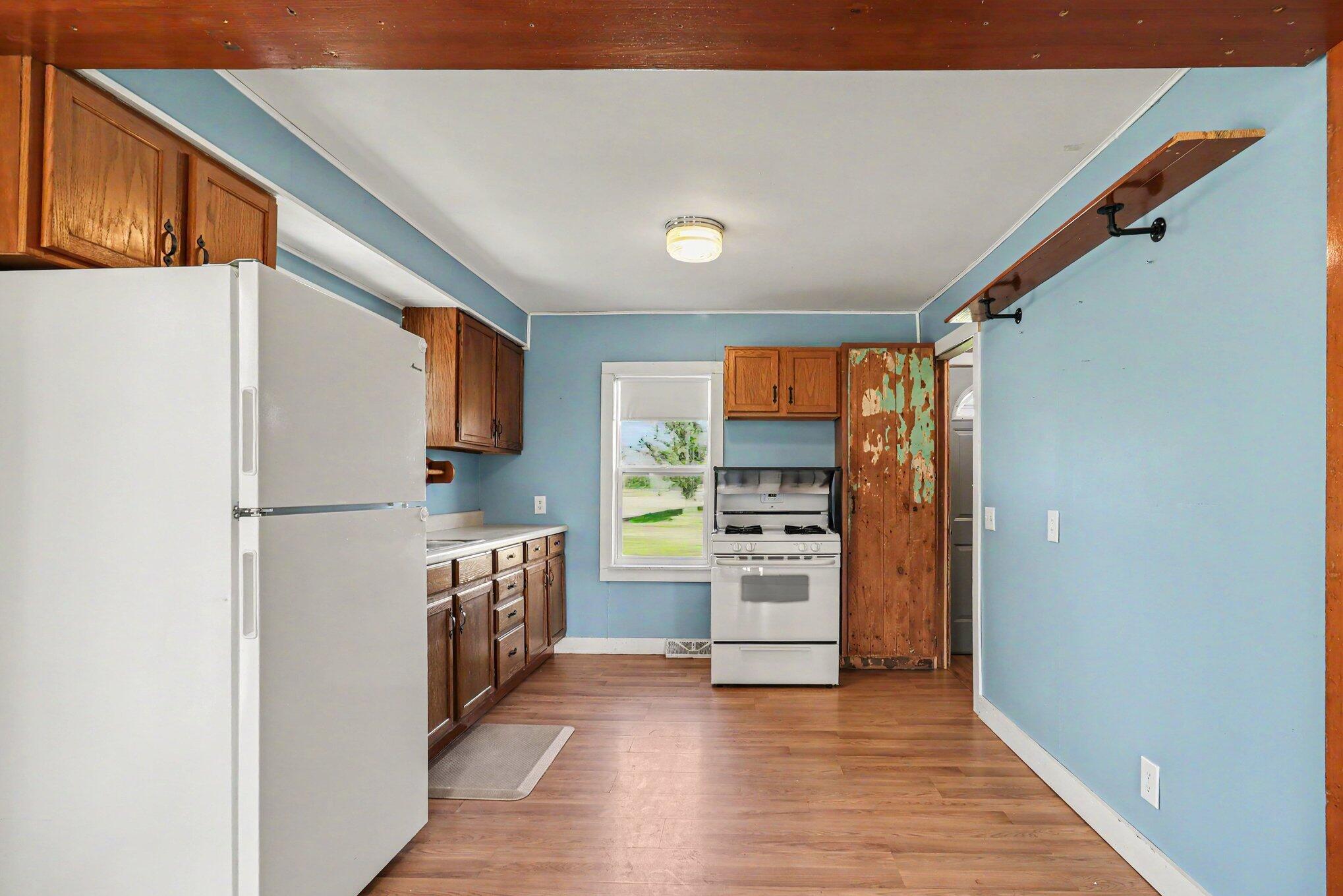 21082 Elm Street Reed City, MI 49677 - Photo 6 of 26 006_file_7772