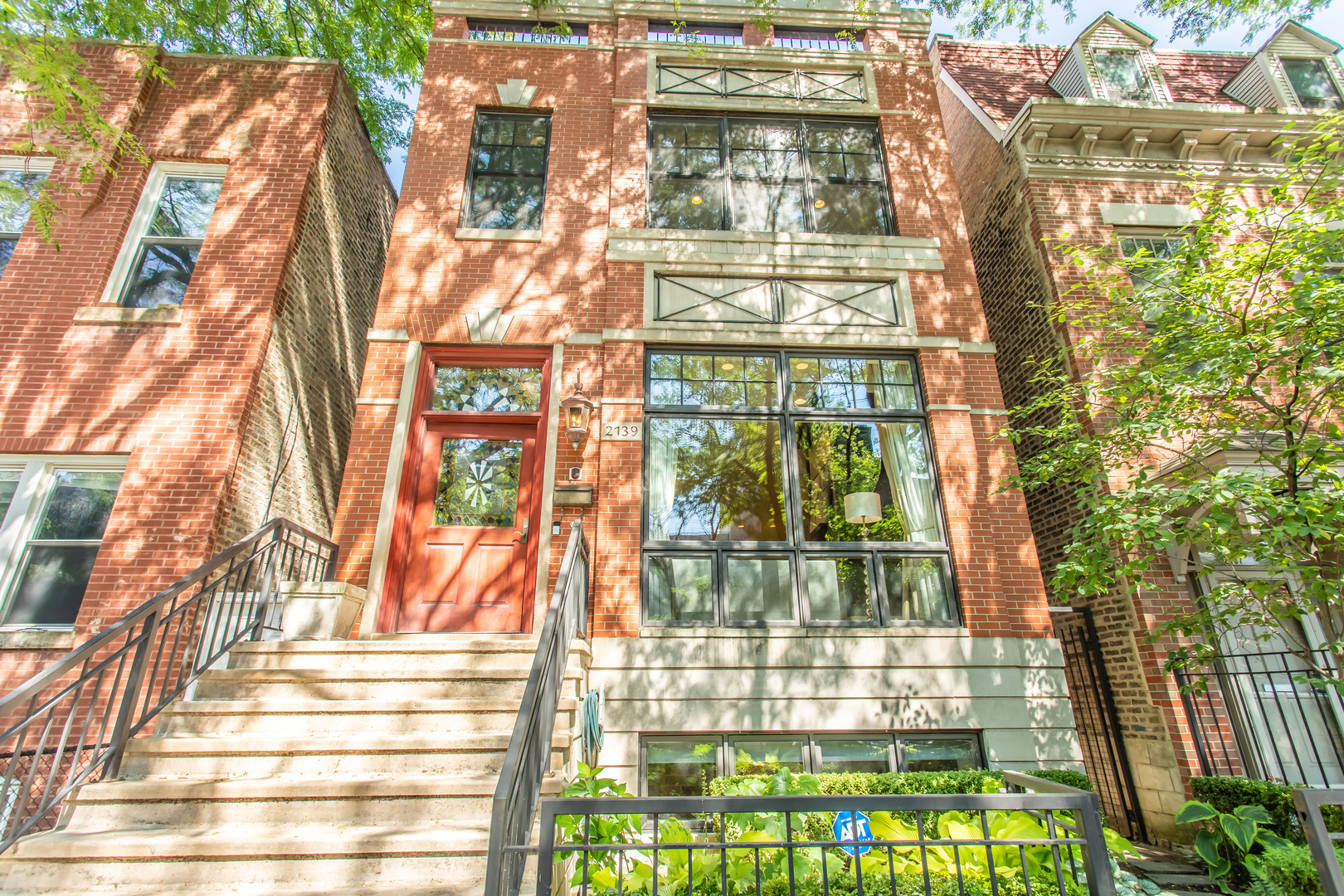 2139 North Racine Avenue Chicago, IL 60614 - Photo 1 of 58