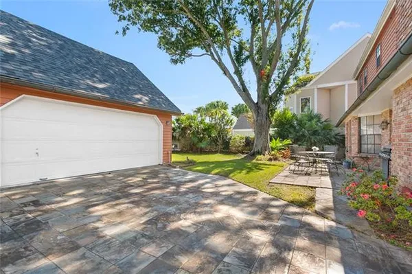 $389,500 | 5433 Shamrops Drive, Kenner, LA 70065