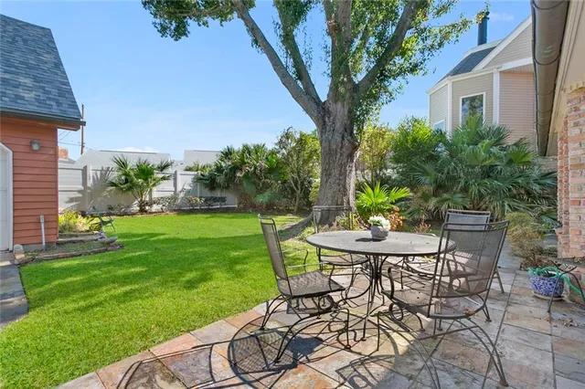 $439,000 | 5433 Shamrops Drive, Kenner, LA 70065