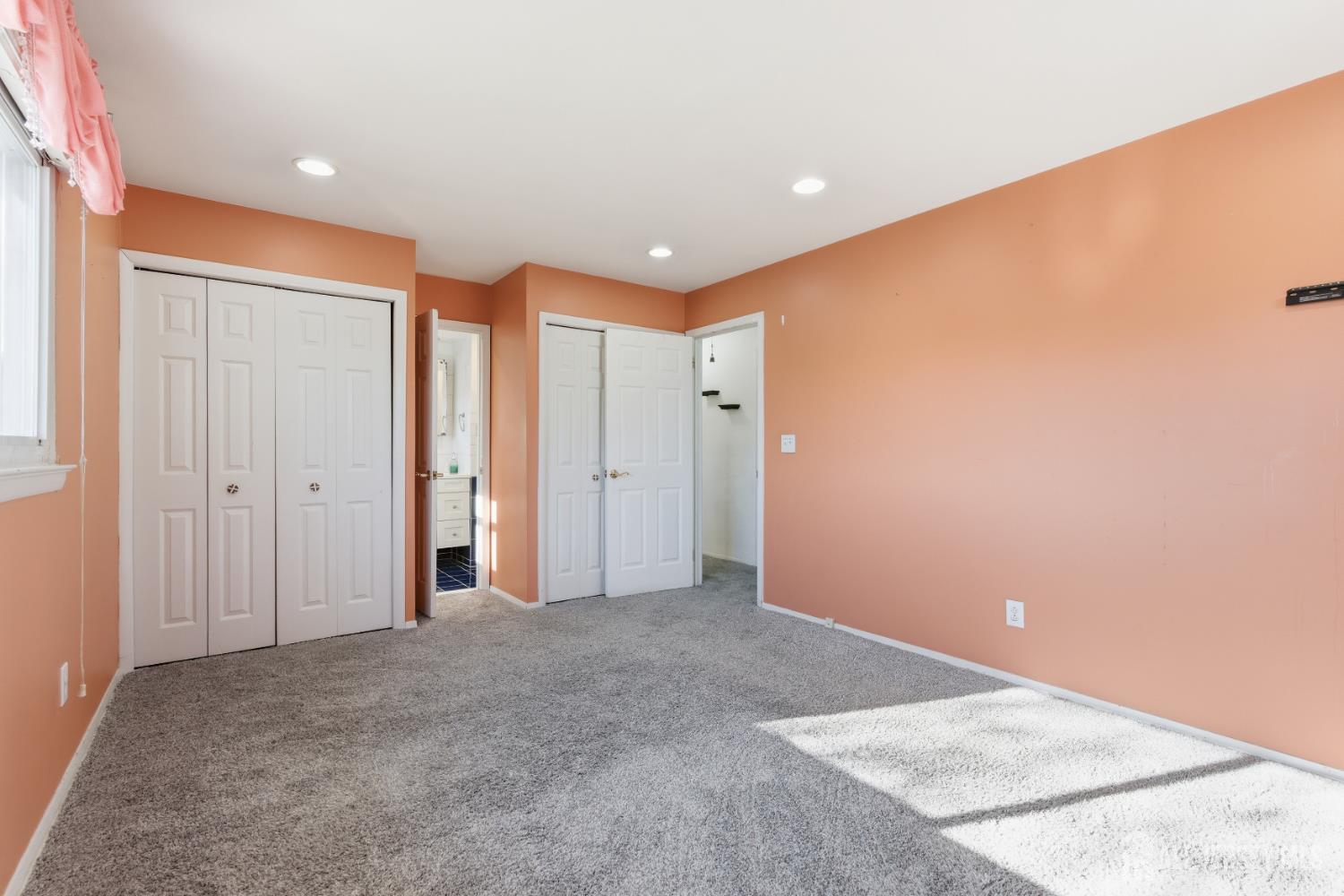 74 Harrison Avenue Colonia, NJ 07067 - Photo 20 of 37