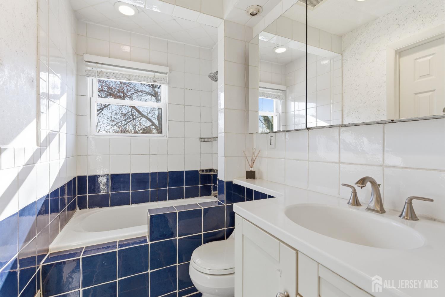 74 Harrison Avenue Colonia, NJ 07067 - Photo 21 of 37