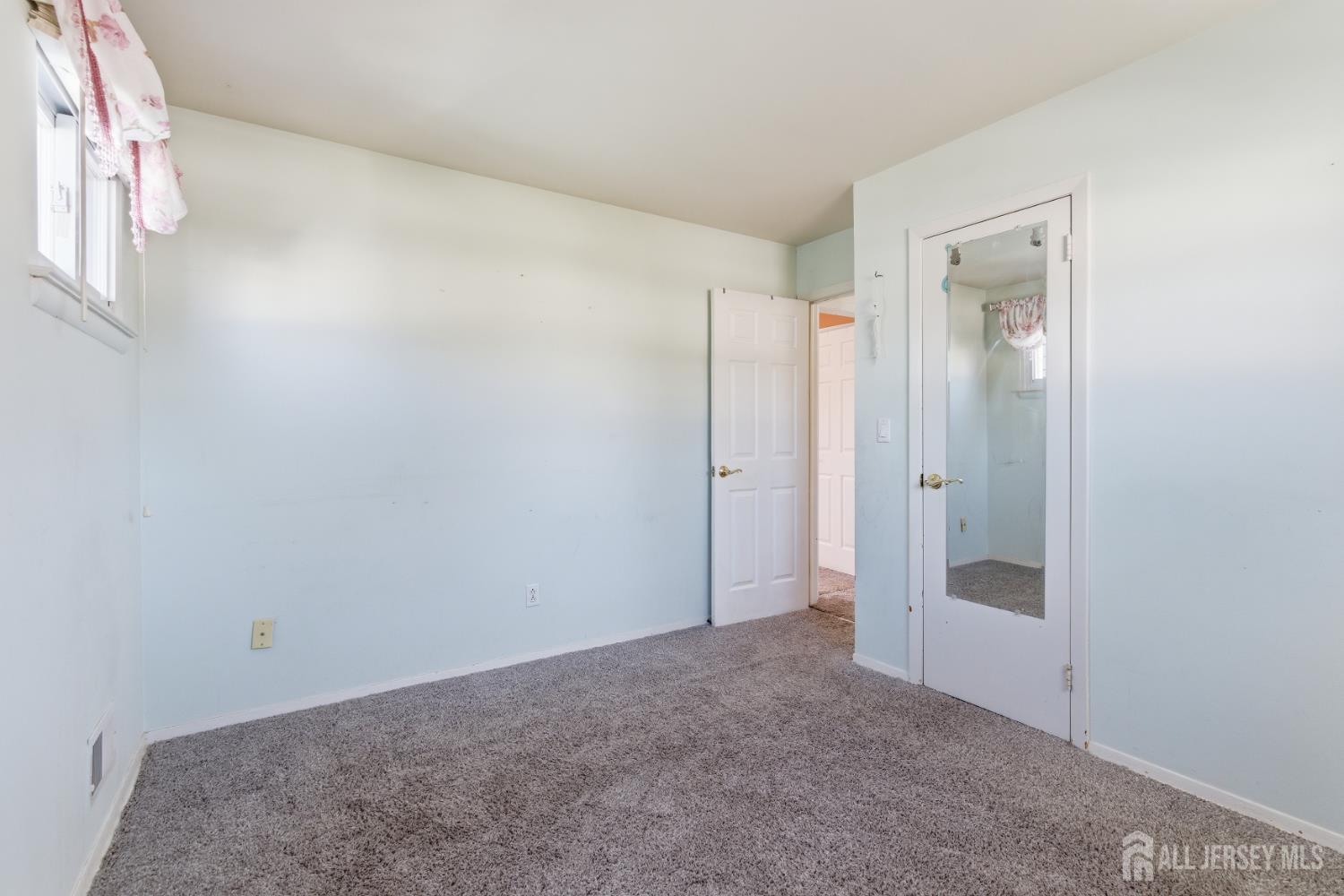 74 Harrison Avenue Colonia, NJ 07067 - Photo 23 of 37