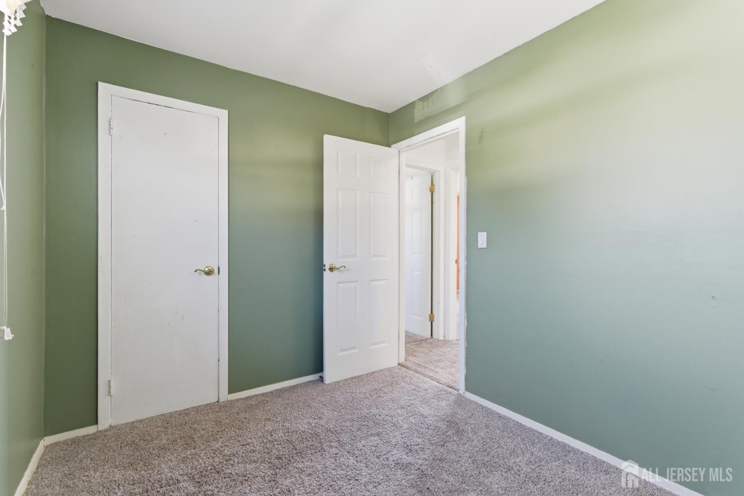 74 Harrison Avenue Colonia, NJ 07067 - Photo 25 of 37