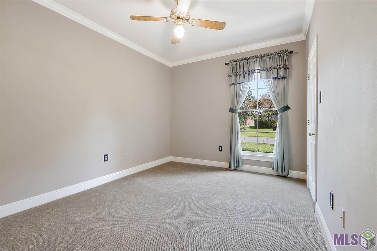 11424 Oak Point Avenue Baton Rouge, LA 70810 - Photo 18 of 18 Gallery Image 18