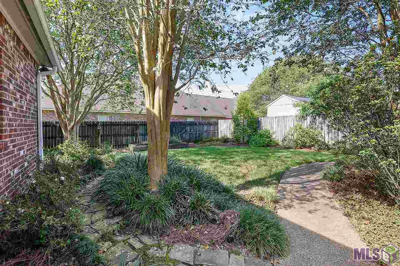 11424 Oak Point Avenue Baton Rouge, LA 70810 - Photo 4 of 18 Gallery Image 4