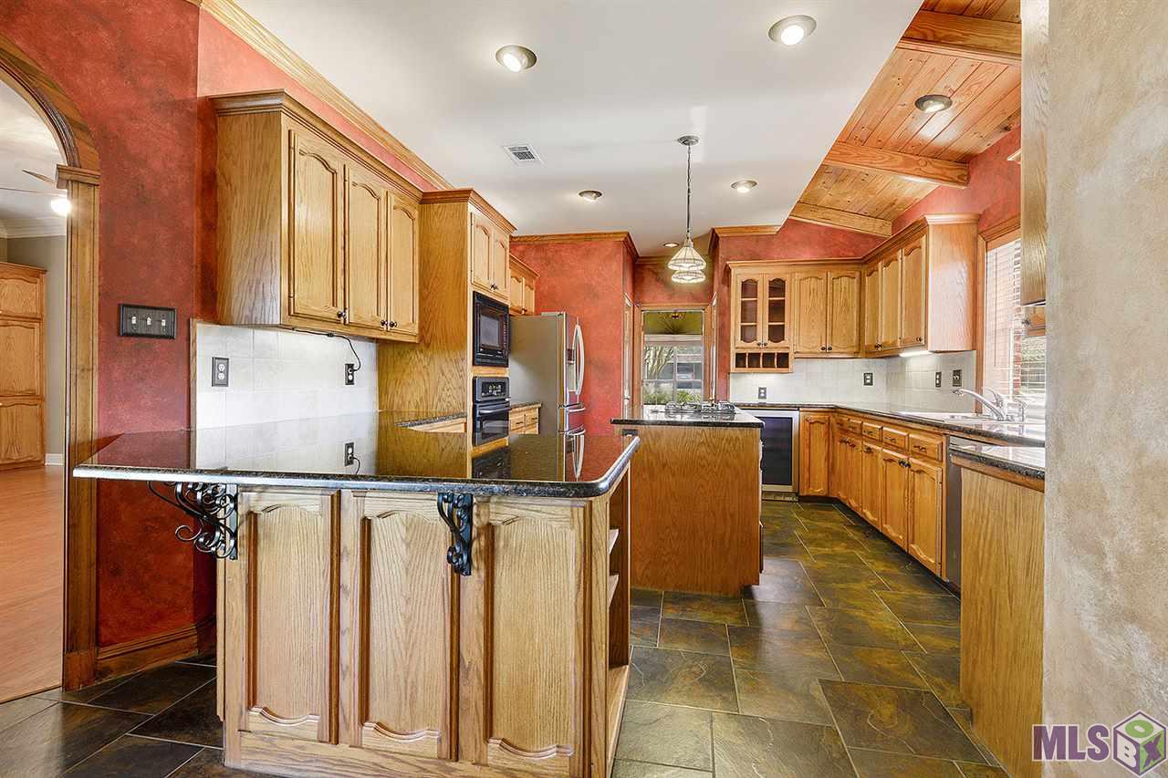 11424 Oak Point Avenue Baton Rouge, LA 70810 - Photo 8 of 18 Gallery Image 8