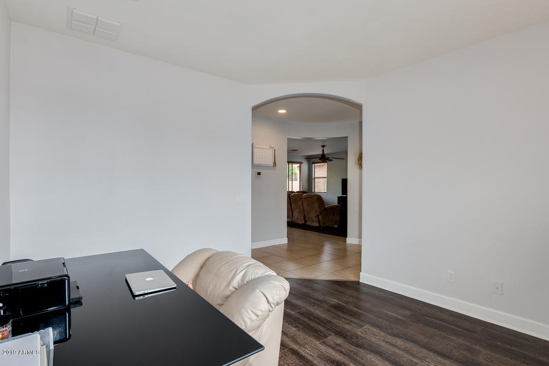 15806 West Berkeley Road Goodyear, AZ 85395 - Photo 6 of 35 06-Berkeley